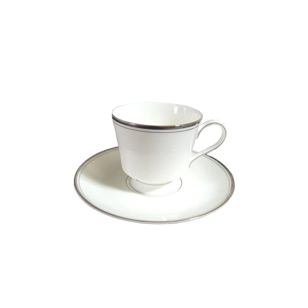Mikasa Briarcliffe Cup & Saucer White & Silver Bone China Made In Japan Set of 4